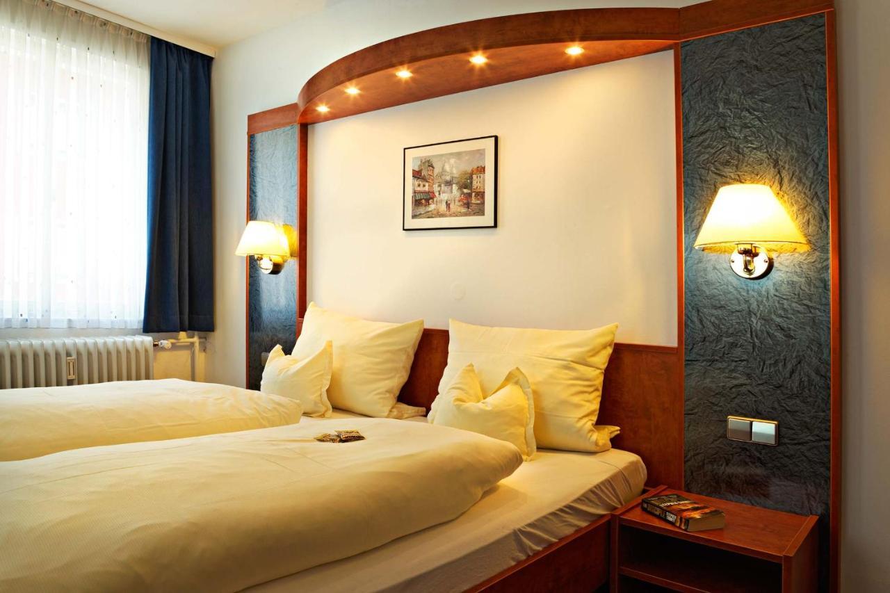 Gaestehaus Zur Lilie Triberg im Schwarzwald ภายนอก รูปภาพ